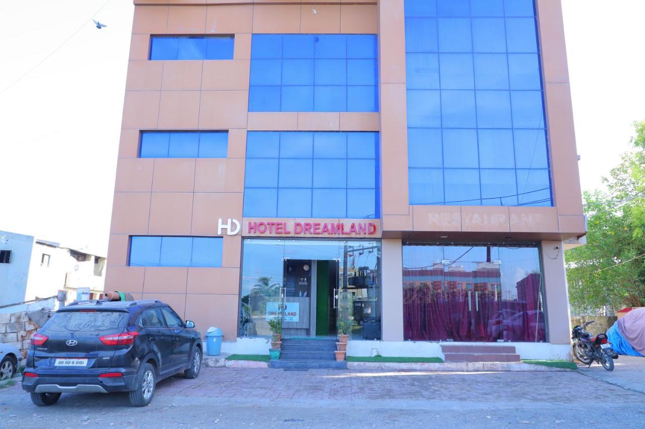 Hotel Dreamlnd Somnāth Екстериор снимка